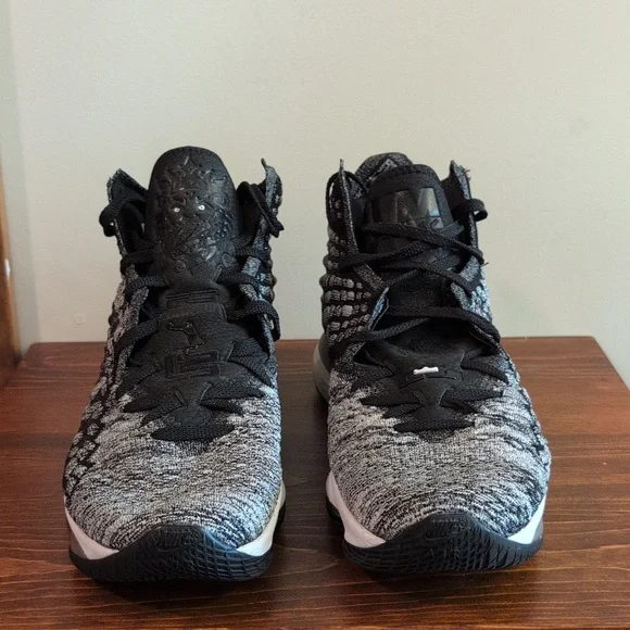 Nike LeBron 17 XVII sz 11